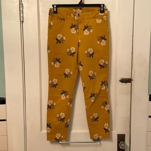 Old Navy Pixie Pant Vintage Floral 8 Tall
